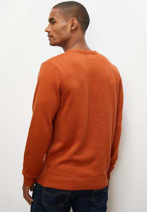 Lark & Crosse - Enzyme washed regular fit textured knit - burnt orange