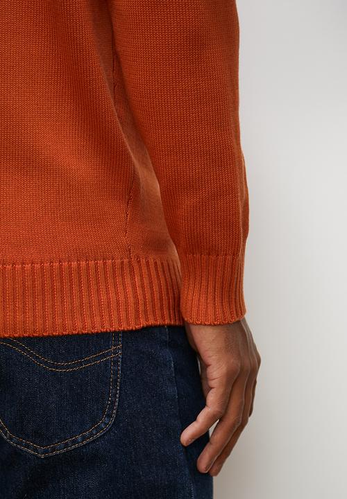 Lark & Crosse - Enzyme washed regular fit textured knit - burnt orange