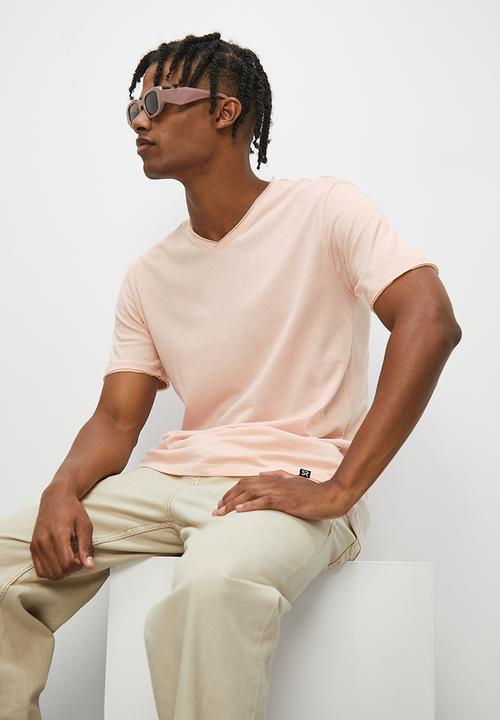 STYLE REPUBLIC - Jovi raw edge v neck tee - dusty pink