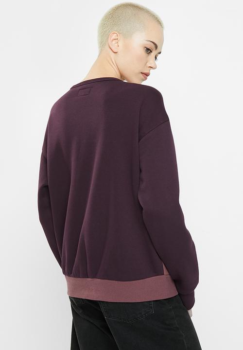 Converse - Utility brushed back fleece crew pullover - black cherry