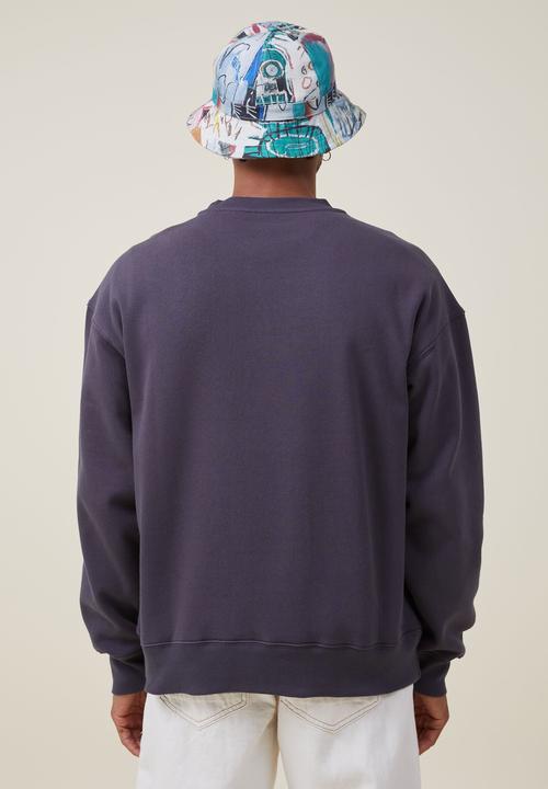 Cotton On - Basquiat oversized crew sweater - lcn bsq faded slate/portrait