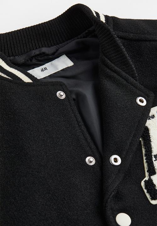 H&M - Appliquéd baseball jacket - black/new york