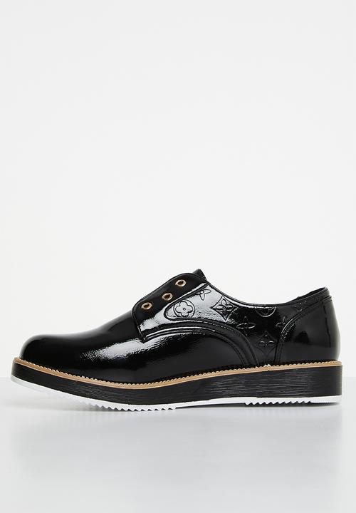 Butterfly Feet - Azalea 5 brogue - black