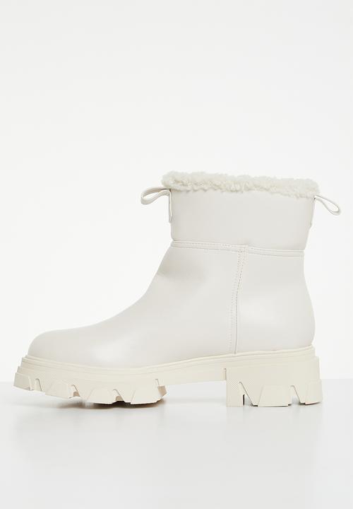 Public Desire - Chilli ankle boot - ecru
