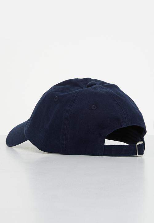 Rubi - Road trip cap-lcn mickey tennis club