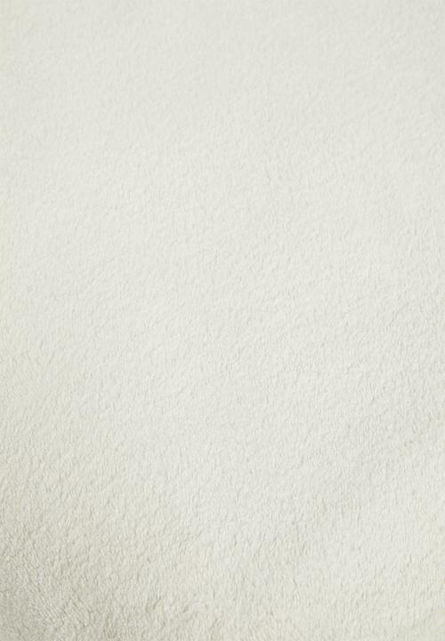 Sixth Floor - Coral fleece throw - antique white