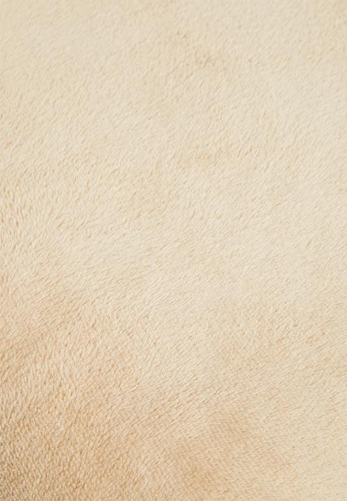 Sixth Floor - Coral fleece throw - irish cream