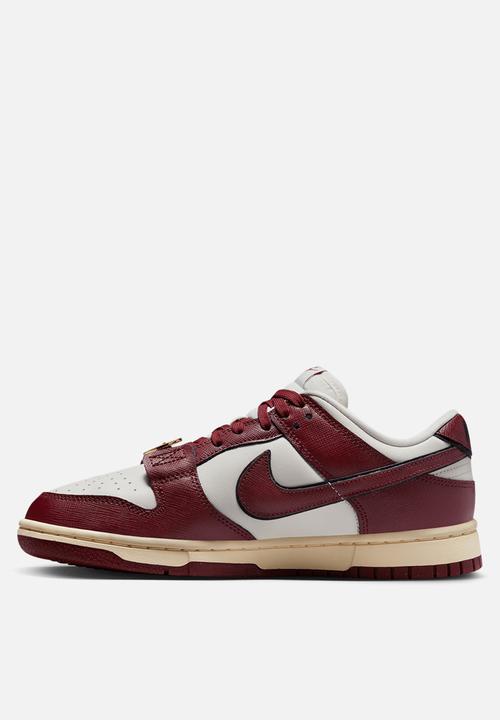 Nike - Dunk low special edition