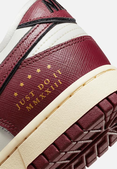 Nike - Dunk low special edition
