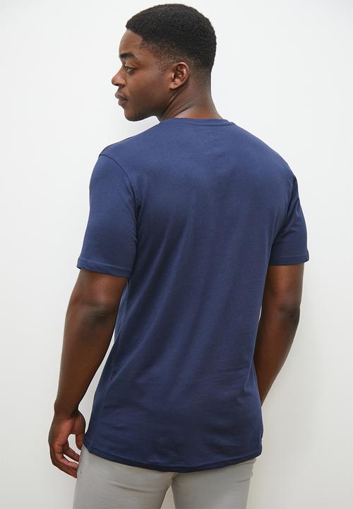 Lark & Crosse - Velo conscious v-neck neck tee w/ chest embroidery - navy