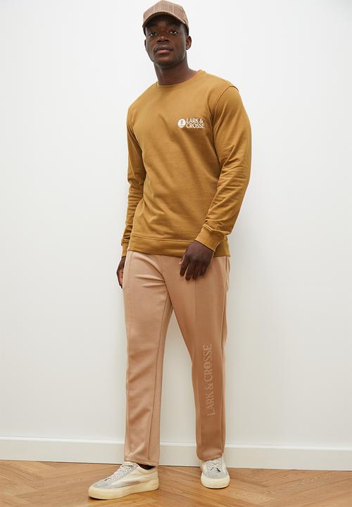 Lark & Crosse - Marco sueded crew neck sweat - taupe