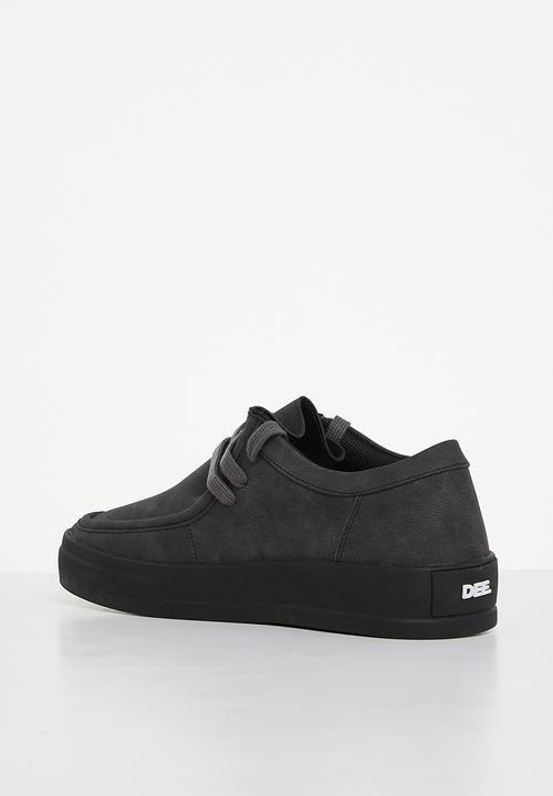 Jonathan D - J junior nubuck derby - black
