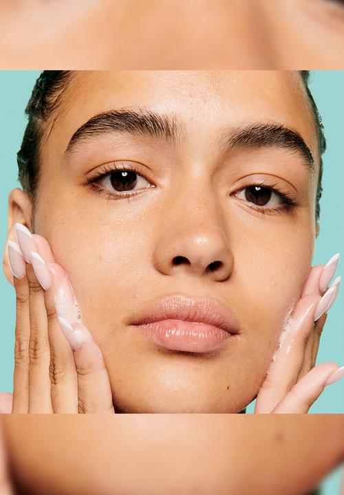 Benefit Cosmetics - The POREfessional Tight 'N Toned AHA + PHA Toning foam Mini