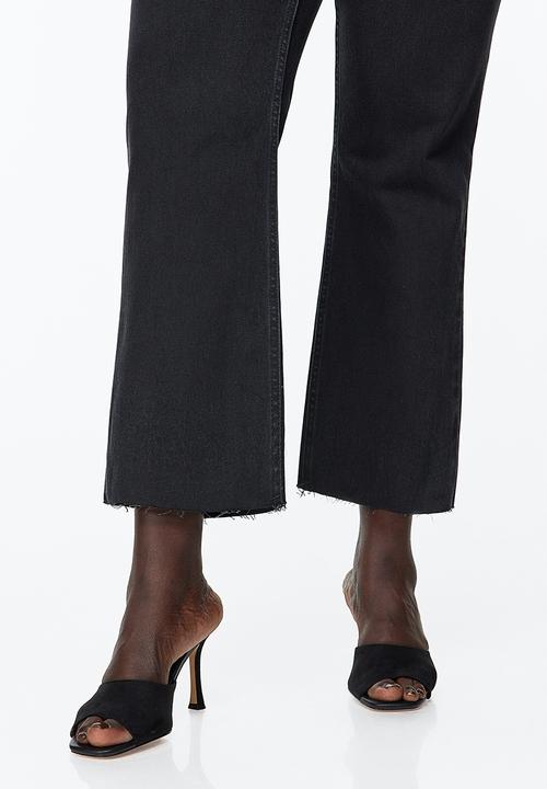 H&M - Curvy fit flared high cropped jeans - black