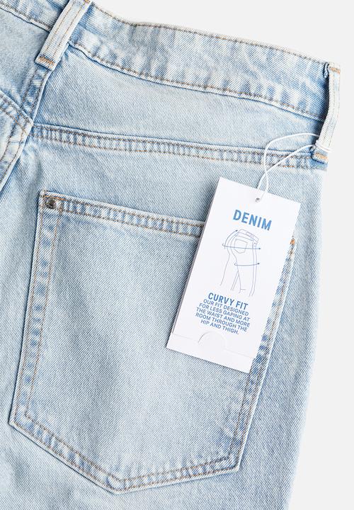 H&M - Curvy fit straight high jeans - light denim blue