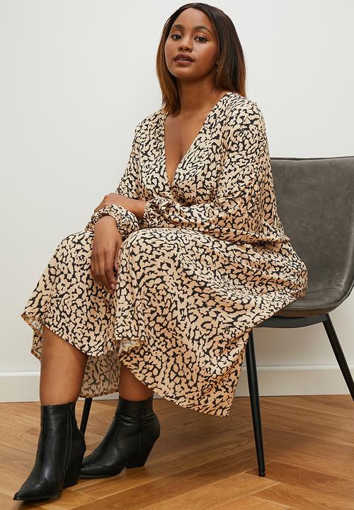 edit Plus - Dolman sleeve sot waist midi dress - modern animal 