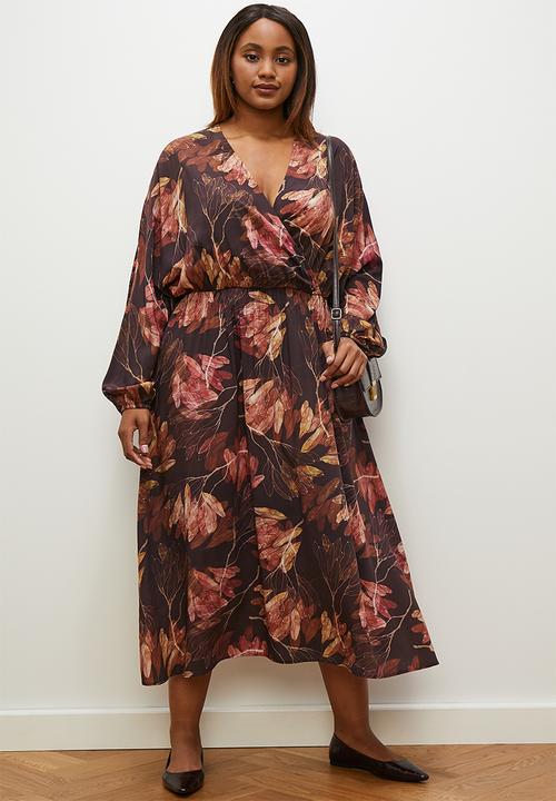 edit Plus - Dolman sleeve sot waist midi dress - autumn leaves
