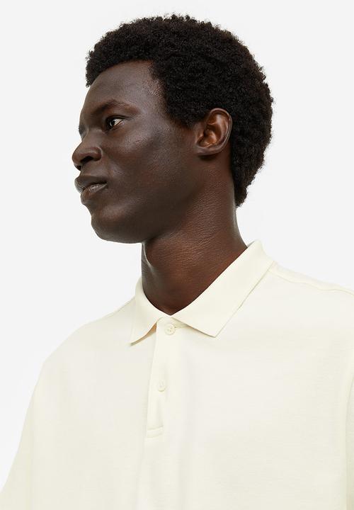 H&M - Essentials no 15: the polo shirt - cream