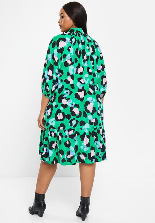 Me&B - Plus Bellow sleeve short shirt dress - opulent animal