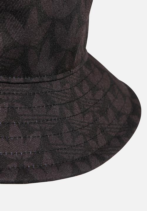 adidas Originals - Monogram bucket - black 