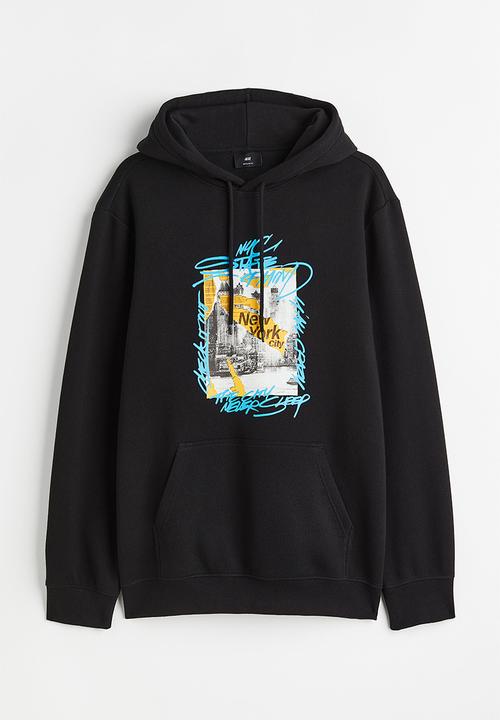 H&M - Regular fit hoodie - black/new york