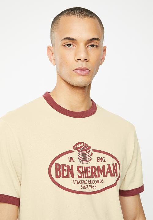 Ben Sherman - River brand driver tee - tofu/maroon