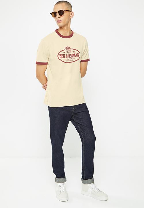 Ben Sherman - River brand driver tee - tofu/maroon