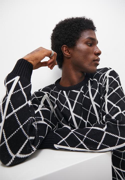 Superbalist - Regular fit diamond pattern crew neck - black & white