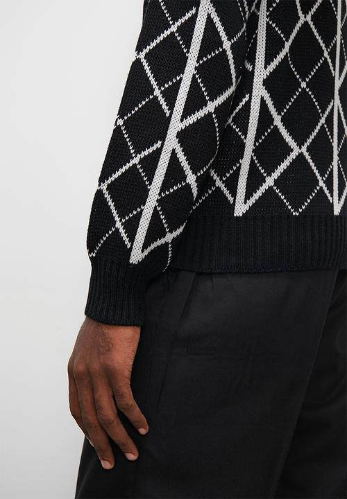 Superbalist - Regular fit diamond pattern crew neck - black & white
