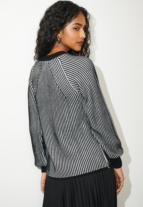 Superbalist - Tonal stripe funnel - black & white