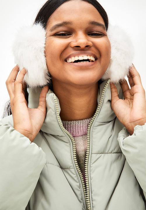 H&M - Fluffy earmuffs - white