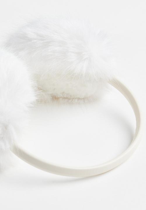 H&M - Fluffy earmuffs - white