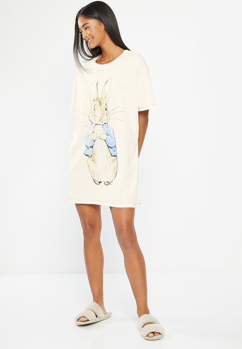 Cotton On - 90s T-Shirt Nightie - lnc peter rabbit / white peter rabbit 