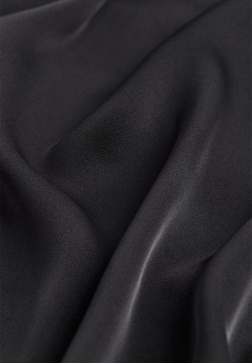 H&M - Short satin dress - black