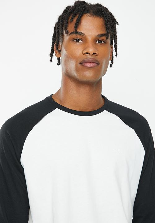 Oakley - Relax raglan 3/4 tee - off white & black