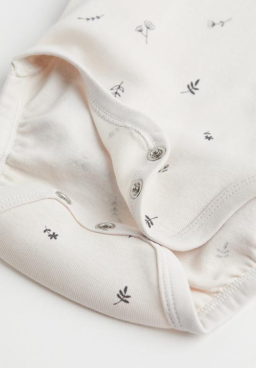 H&M - 2-Pack cotton bodysuits - cream/leaves