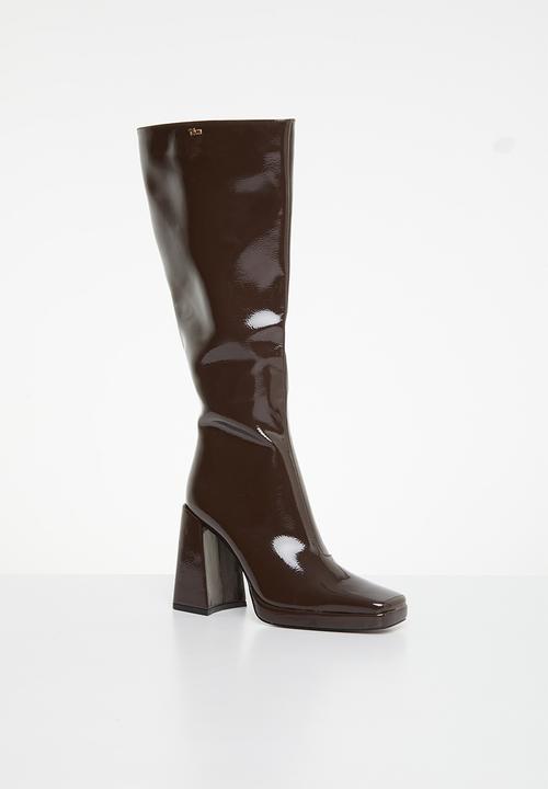 Plum - Khloe knee length boot - brown