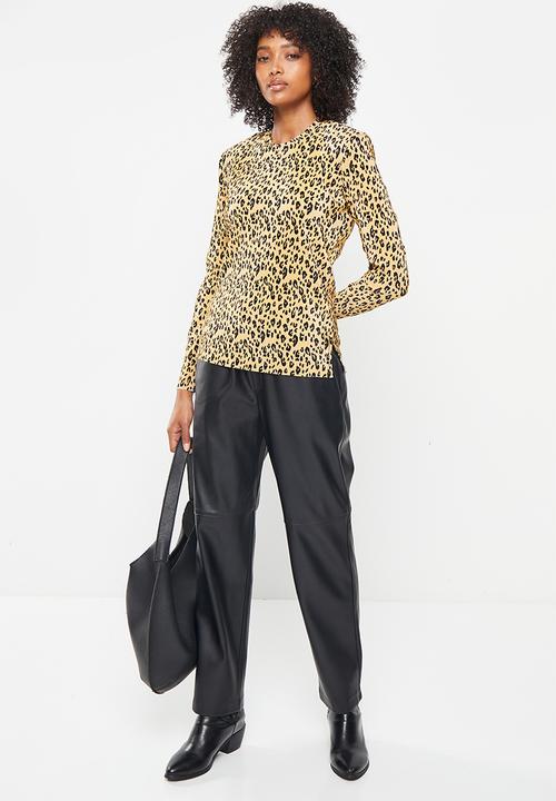 Me&B - Jaguar plisse print top - brown