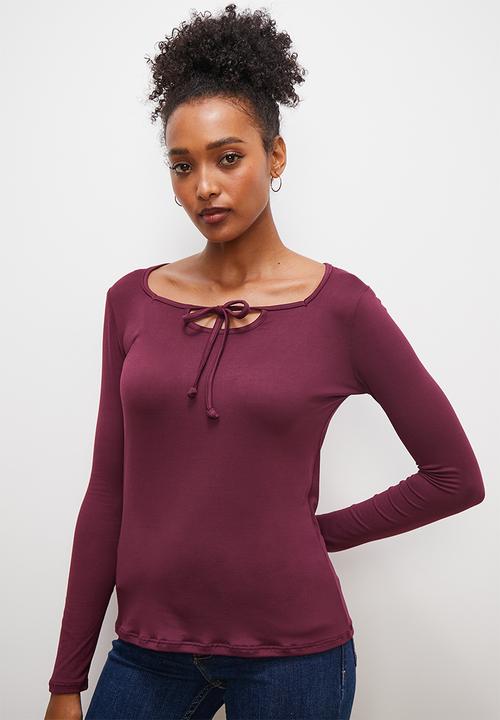 edit - Front tie detail tee - burgundy