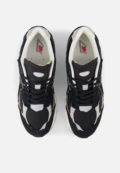 New Balance  - 2002R - modern heritage