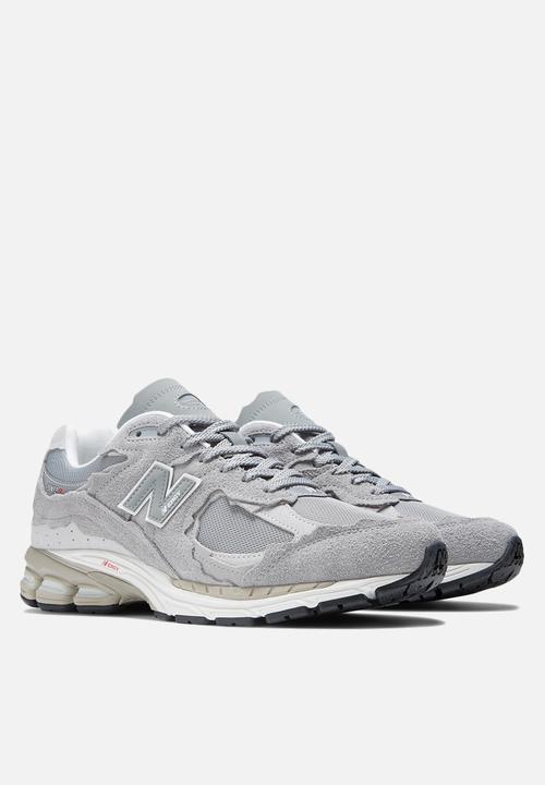 New Balance  - 2002R - modern heritage