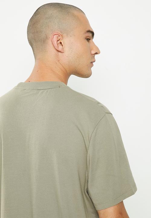 Superdry. - Code short sleeve stacked apq tee - light khaki