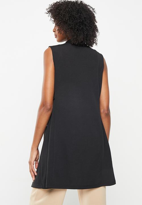 Stella Morgan - Sleeveless edge to edge jacket - black