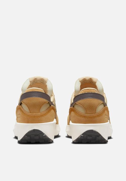 Nike - Waffle Debut