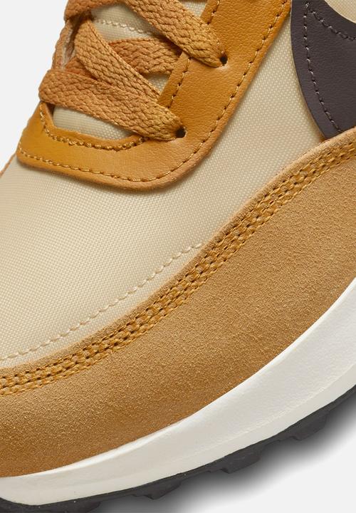 Nike - Waffle Debut