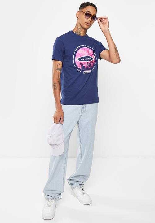 Levi’s® - Are we lost grp tee - deep depth 