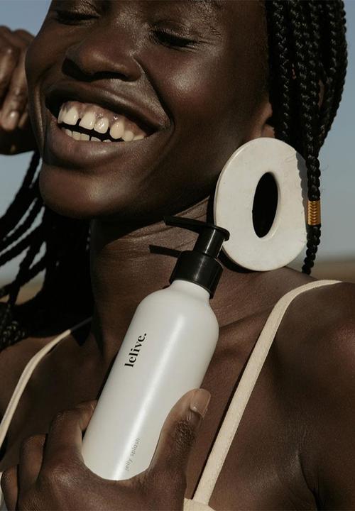 lelive. - 3-step Routine  Nourish, Hydrate + Glow  Lush Moisturiser 