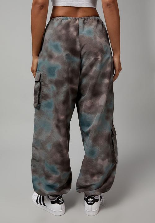 Factorie - Relaxed lightweight track pant - swamp camo