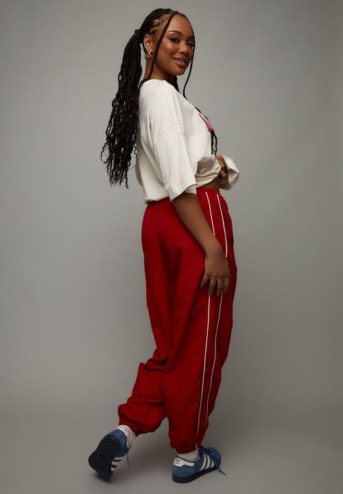 Factorie - Relaxed lightweight track pant - red/white