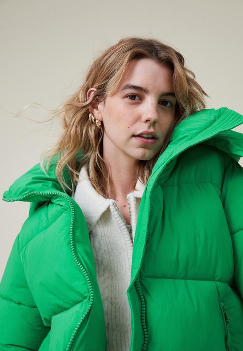 Cotton On - The recycled mother puffer jacket 3.0 - green chilli 